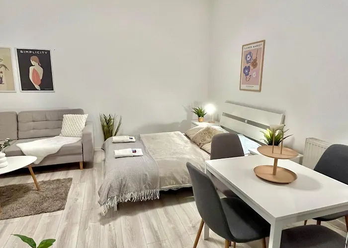 Robin - Old Town Apartament