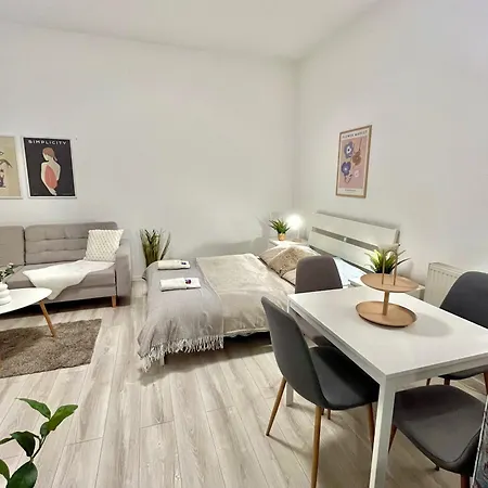 Robin - Old Town Apartament