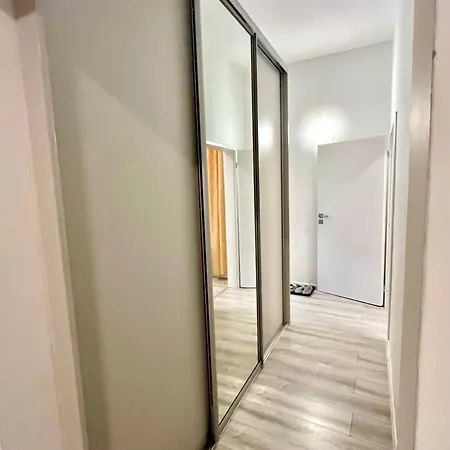 Robin - Old Town Apartament